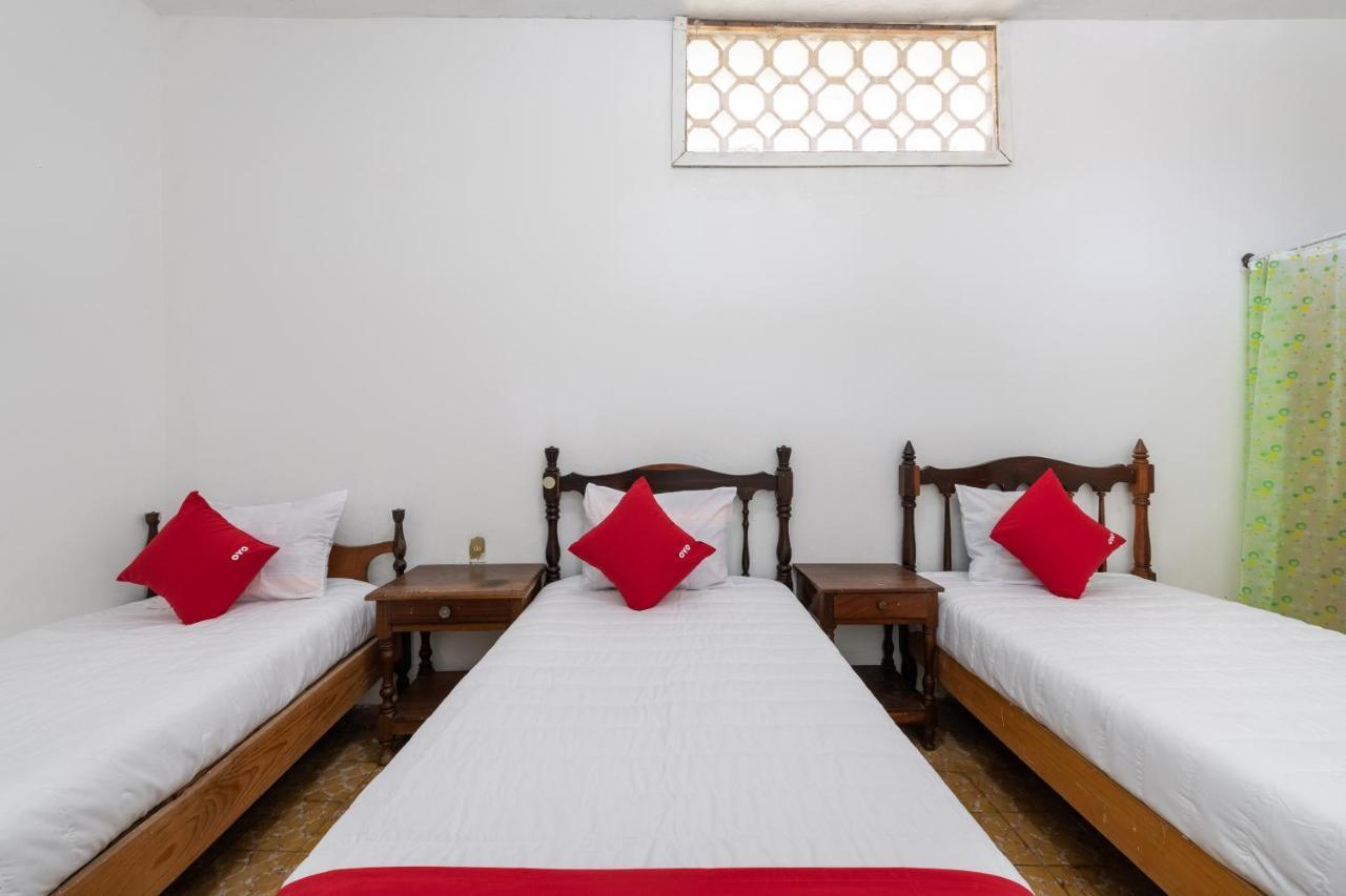 Oyo Hotel Las Palmas Cuyutlan マンサニージョ エクステリア 写真
